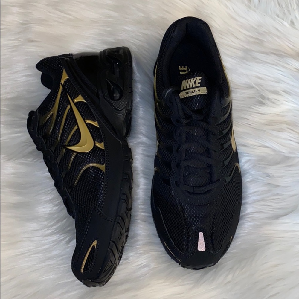 Nike Torch 4